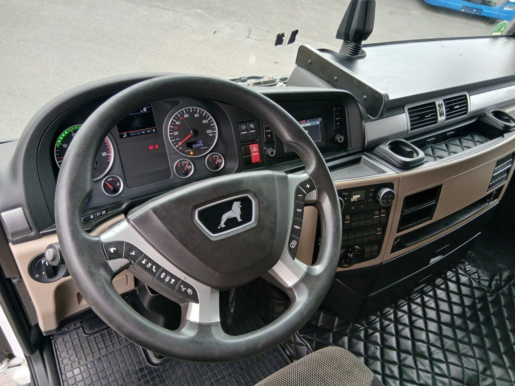 Cabeza tractora MAN TGX18.500 XXL EURO 6 MEGA/lowdeck: foto 13 Cabeza tractora MAN TGX18.500 XXL EURO 6 MEGA/lowdeck: foto 13