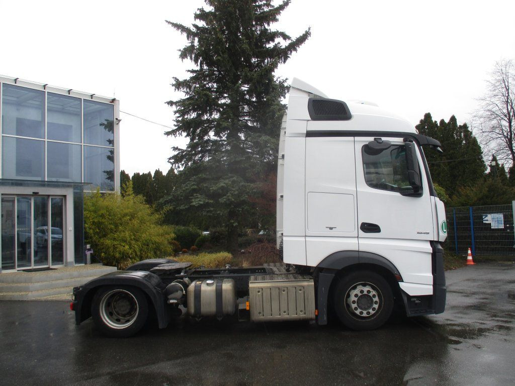 Mercedes-Benz 1845 Actros EURO 6 MEGA/lowdeck - Cabeza tractora: foto 3 Mercedes-Benz 1845 Actros EURO 6 MEGA/lowdeck - Cabeza tractora: foto 3