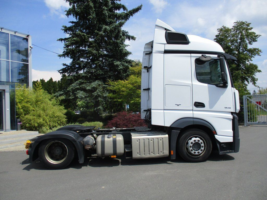 Mercedes-Benz 1845 Actros EURO 6 MEGA/lowdeck - Cabeza tractora: foto 4 Mercedes-Benz 1845 Actros EURO 6 MEGA/lowdeck - Cabeza tractora: foto 4