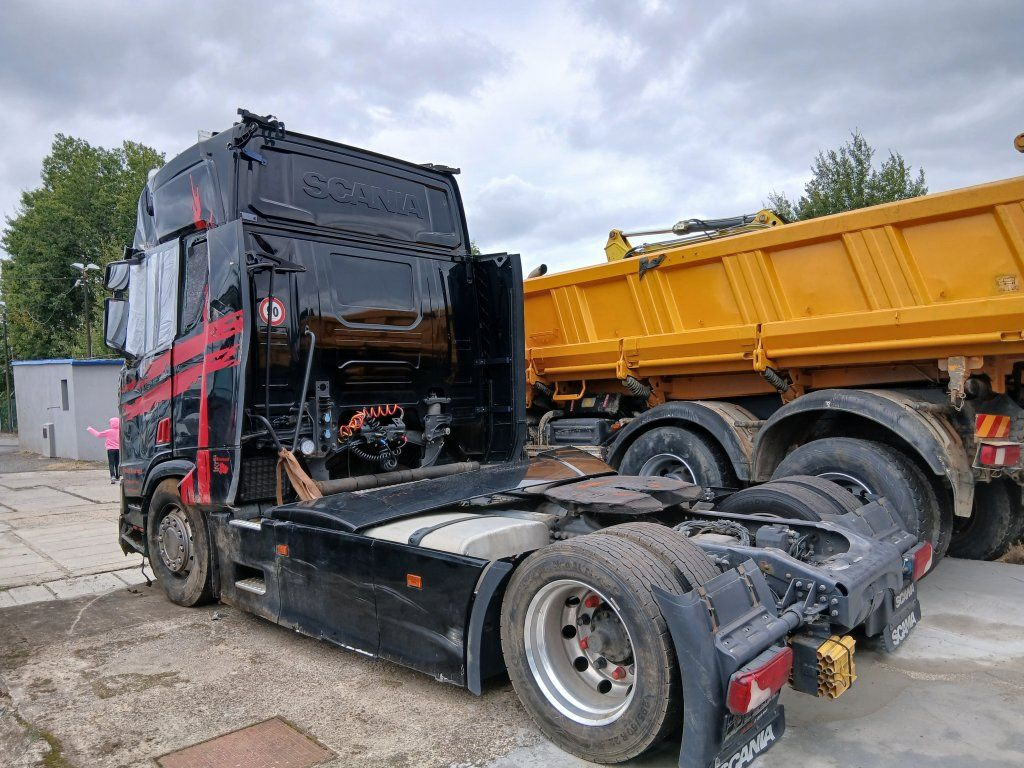 Scania R450 MEGA/lowdeck Unfall / damage - Cabeza tractora: foto 3 Scania R450 MEGA/lowdeck Unfall / damage - Cabeza tractora: foto 3