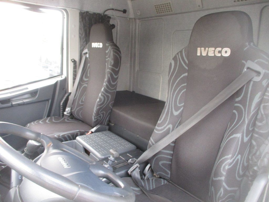 Iveco 120E25, 1 Liege, E6 - Camión lona: foto 5 Iveco 120E25, 1 Liege, E6 - Camión lona: foto 5