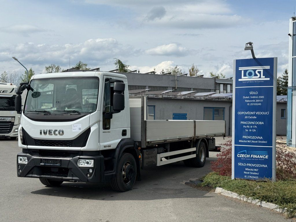 Iveco 150E25 EURO 6 - Camión caja abierta: foto 1 Iveco 150E25 EURO 6 - Camión caja abierta: foto 1