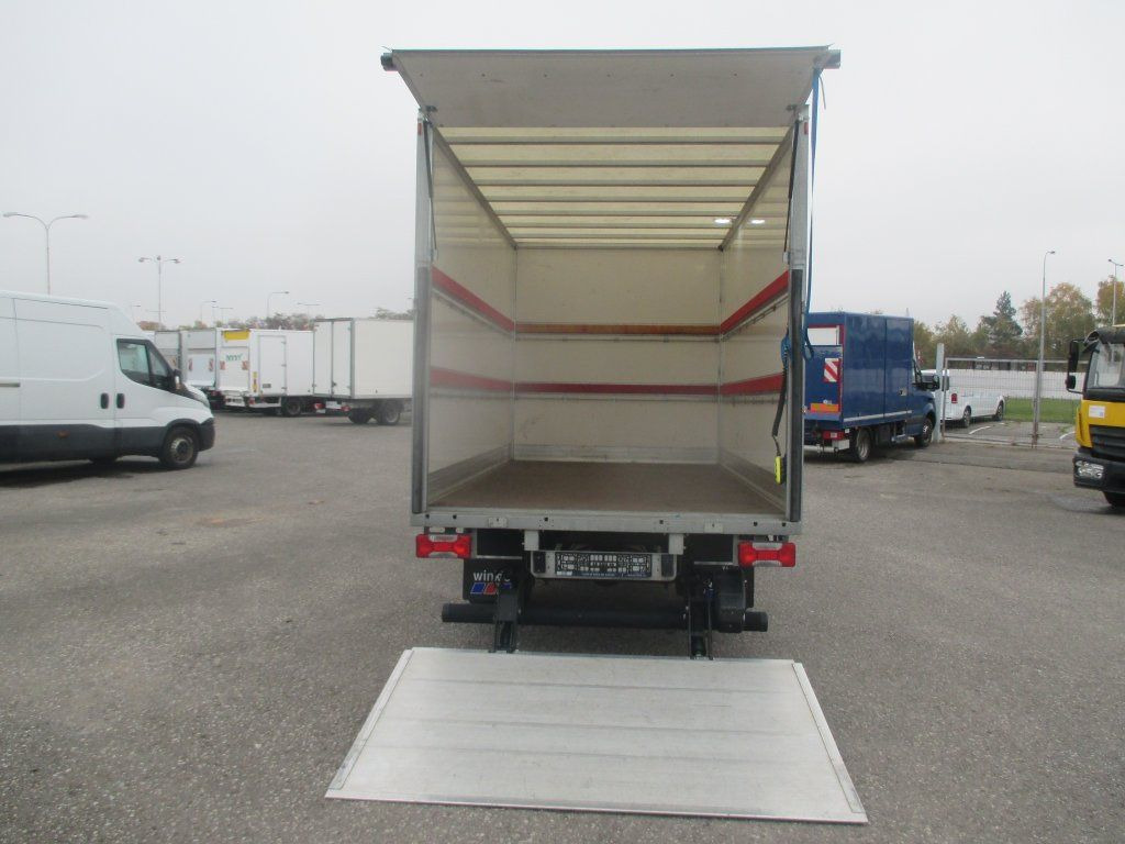 Furgoneta caja cerrada Iveco Daily 35C16: foto 8 Furgoneta caja cerrada Iveco Daily 35C16: foto 8