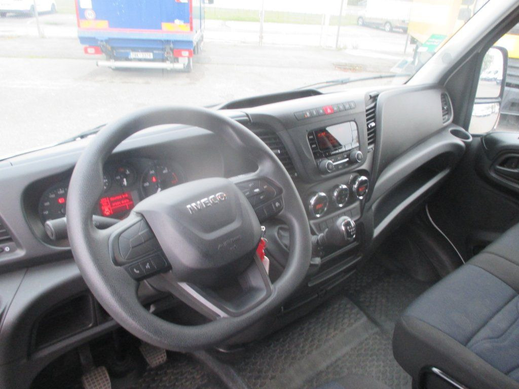 Furgoneta caja cerrada Iveco Daily 35C16: foto 14 Furgoneta caja cerrada Iveco Daily 35C16: foto 14