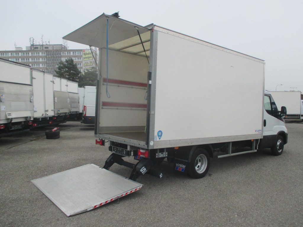 Furgoneta caja cerrada Iveco Daily 35C16: foto 6 Furgoneta caja cerrada Iveco Daily 35C16: foto 6