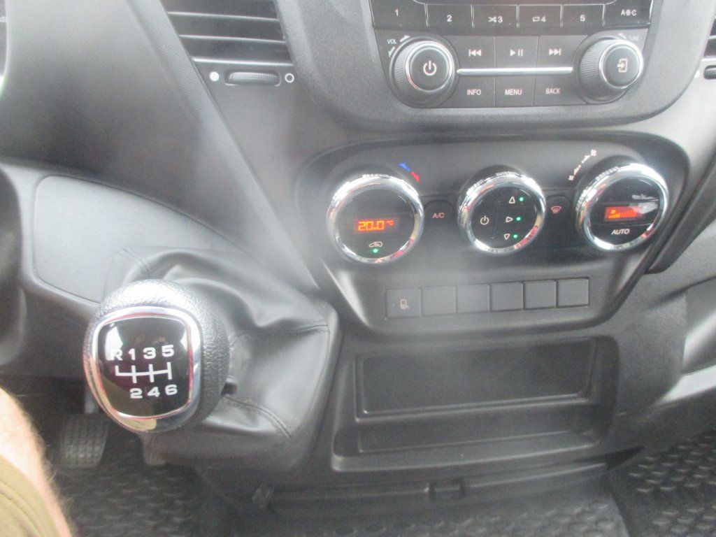 Furgoneta caja cerrada Iveco Daily 35C16: foto 18 Furgoneta caja cerrada Iveco Daily 35C16: foto 18