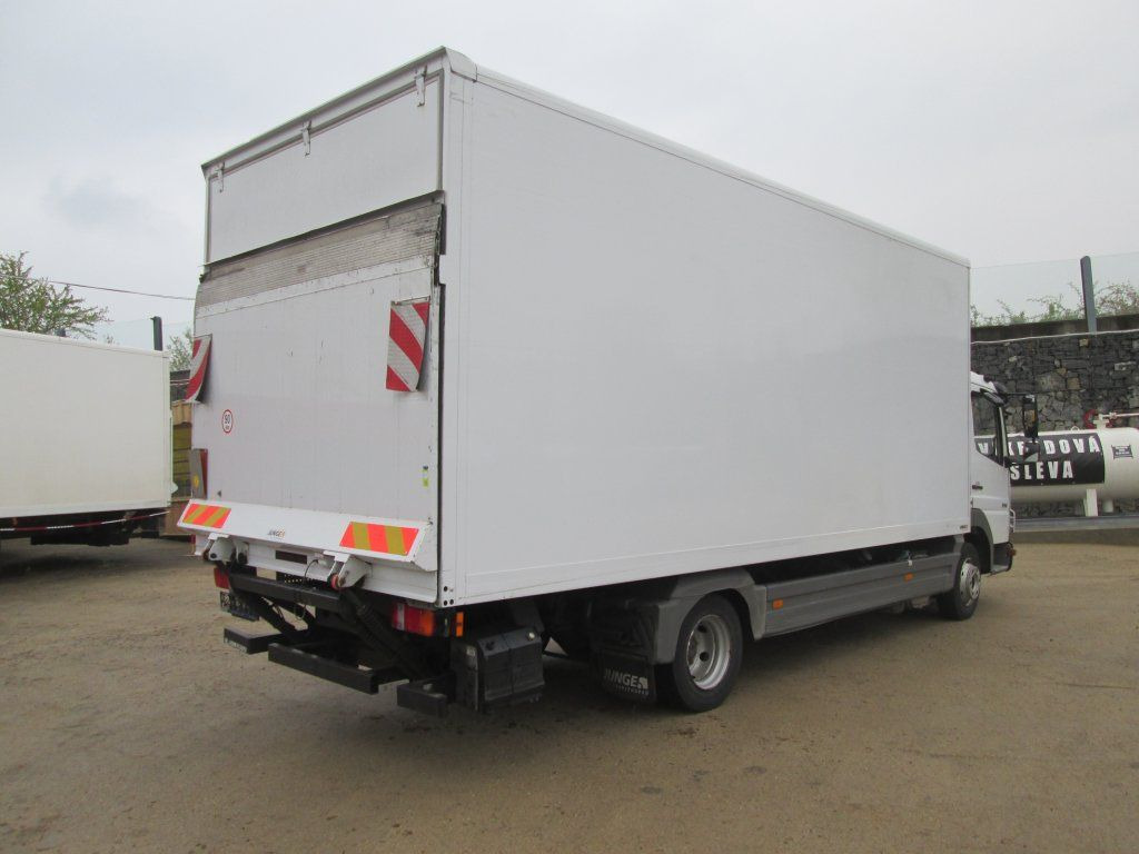 Mercedes-Benz Atego 816 EURO 5 - Camión caja cerrada: foto 4 Mercedes-Benz Atego 816 EURO 5 - Camión caja cerrada: foto 4