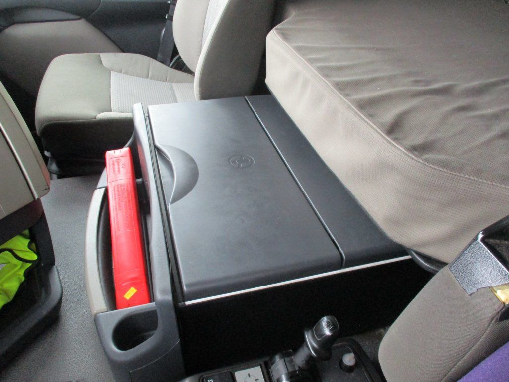 Camión caja cerrada Renault Premium 460: foto 13