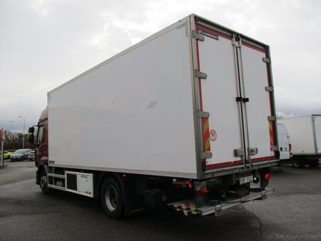 Camión caja cerrada Renault Premium 460: foto 7