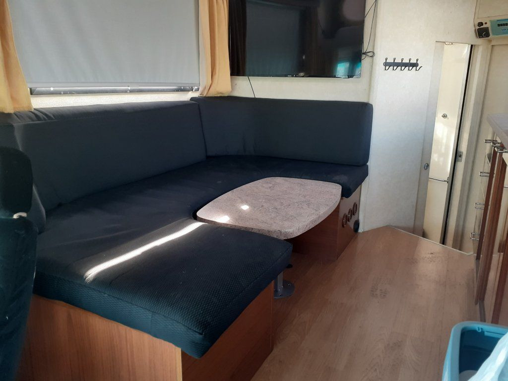 Camión para caballos Scania 94G 300 Pferd/Horse-transport (M1 Zulassung) 6x2: foto 11