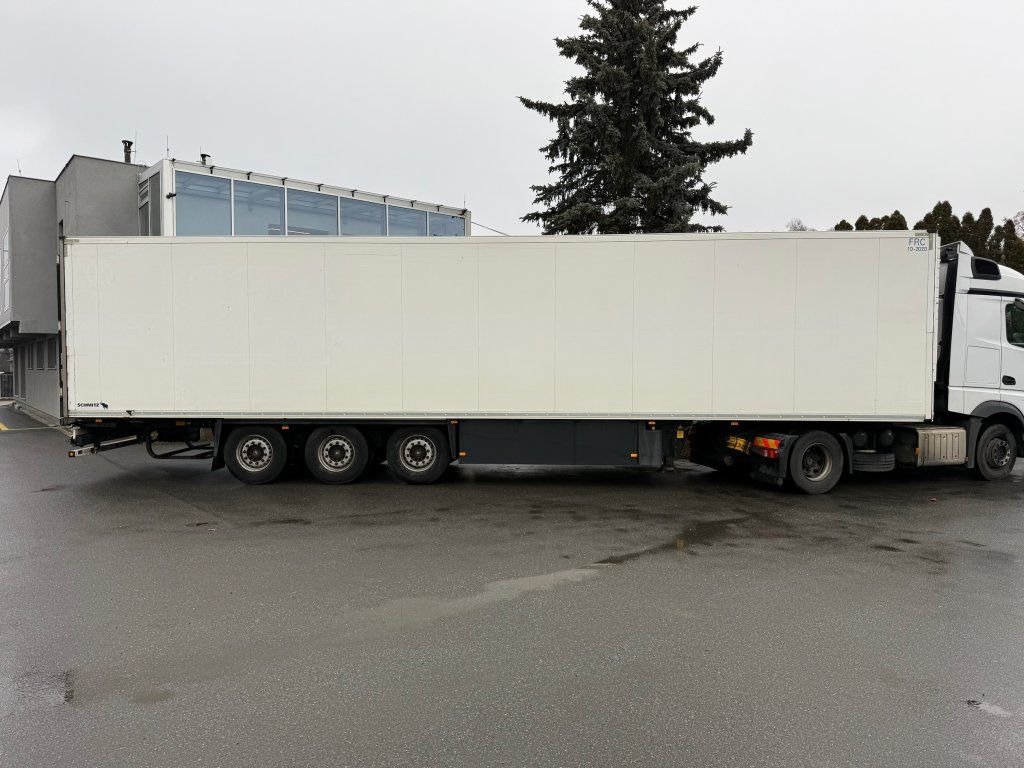 Schmitz Cargobull Carrier Vector 1350 - Semirremolque caja cerrada: foto 2 Schmitz Cargobull Carrier Vector 1350 - Semirremolque caja cerrada: foto 2