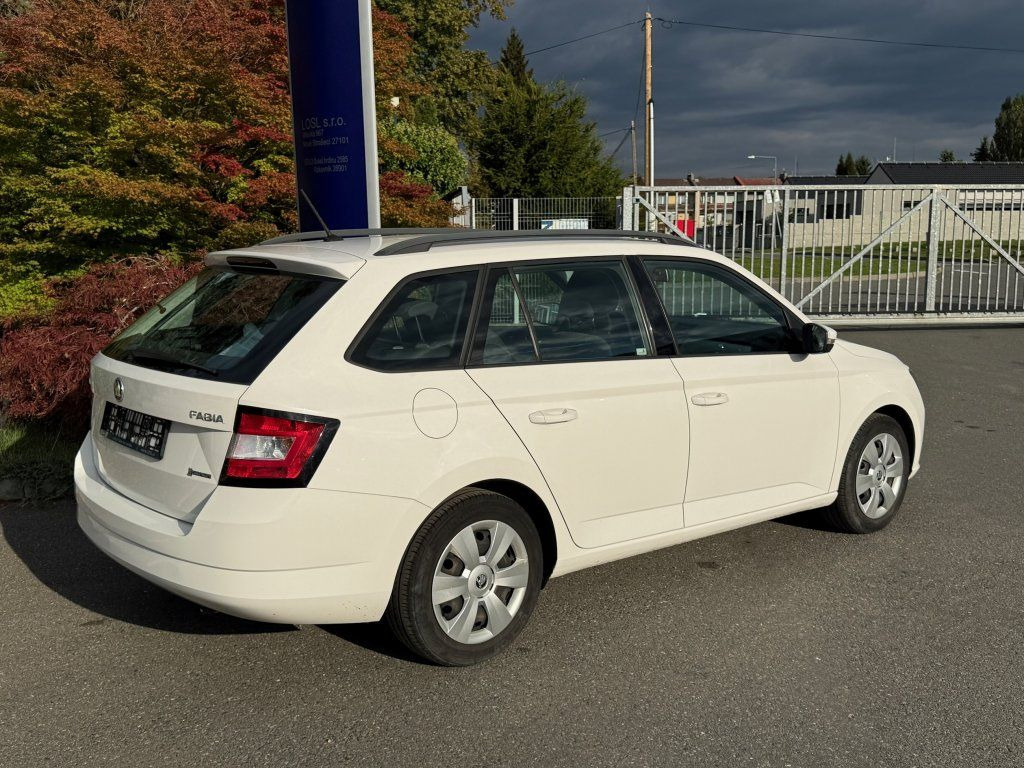 Skoda 1,4TDi kombi - Coche familiar: foto 4 Skoda 1,4TDi kombi - Coche familiar: foto 4