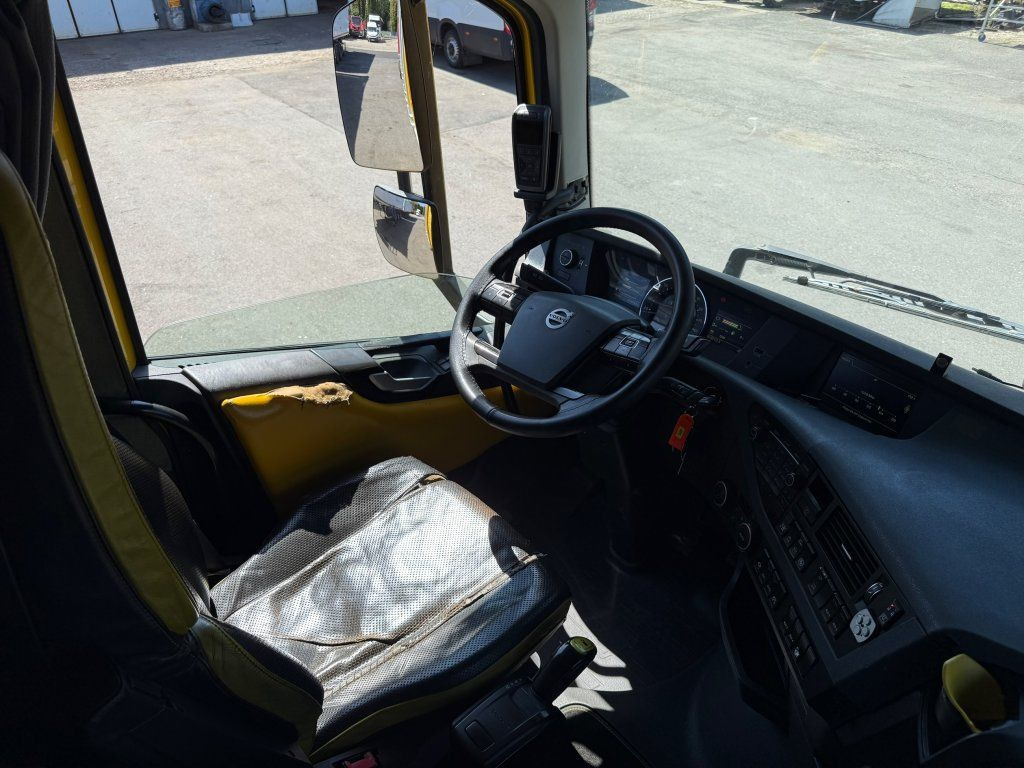 Camión forestal, Camión grúa Volvo FH 16 750 6x4 + Fliegl: foto 15