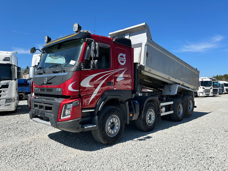 Volvo FMX 540 8x4 | TULOSSA - Camión volquete: foto 1 Volvo FMX 540 8x4 | TULOSSA - Camión volquete: foto 1