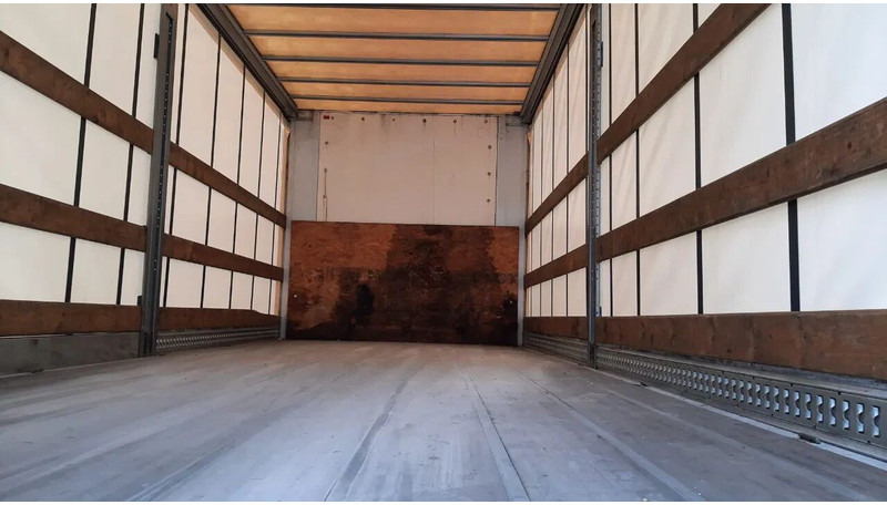 Renault Premium 370 DXI - manual gearbox - Euro 5 - Camión lona: foto 4 Renault Premium 370 DXI - manual gearbox - Euro 5 - Camión lona: foto 4