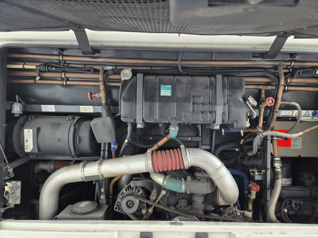 BOVA FUTURA 365 PR 4X2 - Autocar: foto 5 BOVA FUTURA 365 PR 4X2 - Autocar: foto 5