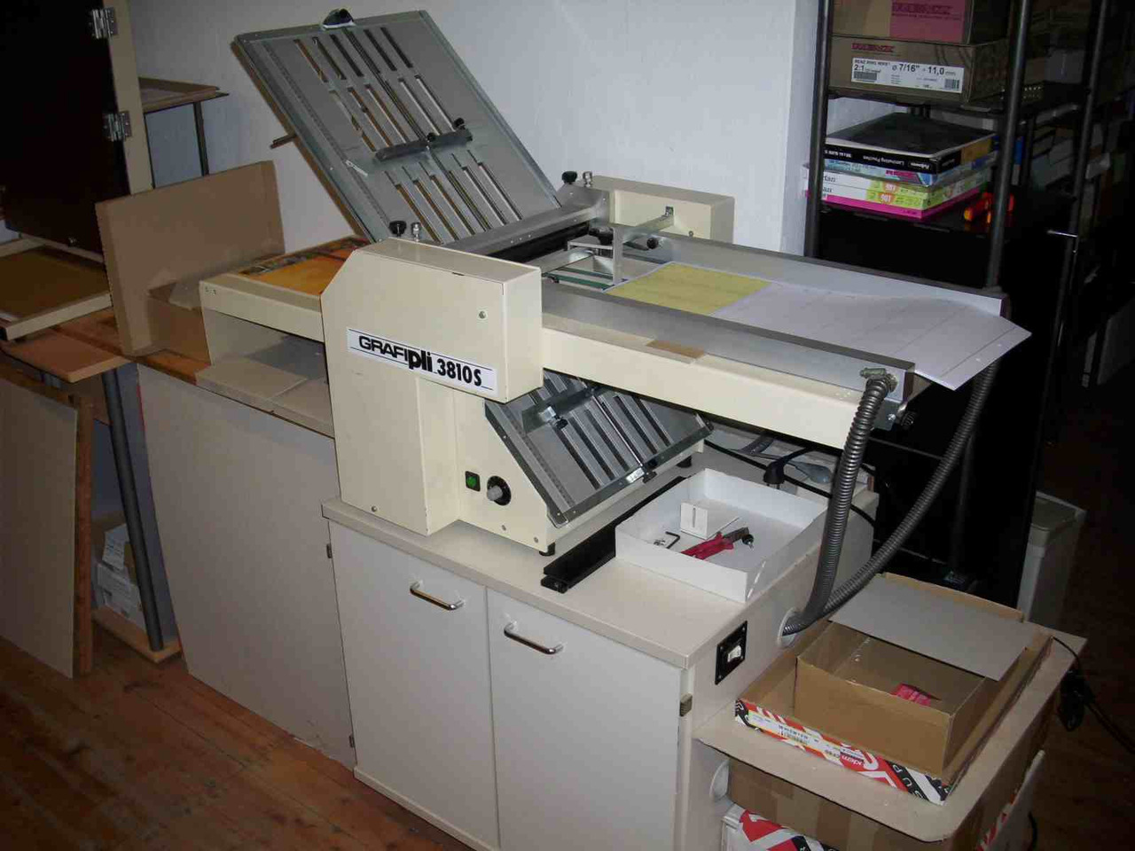 Grafipli 3810 S folding machine - Plegadora de papel: foto 1 Grafipli 3810 S folding machine - Plegadora de papel: foto 1