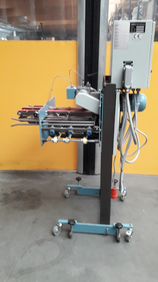 MBO Z2 mobile, 180° rotatable cross-fold unit - Plegadora de papel: foto 4 MBO Z2 mobile, 180° rotatable cross-fold unit - Plegadora de papel: foto 4