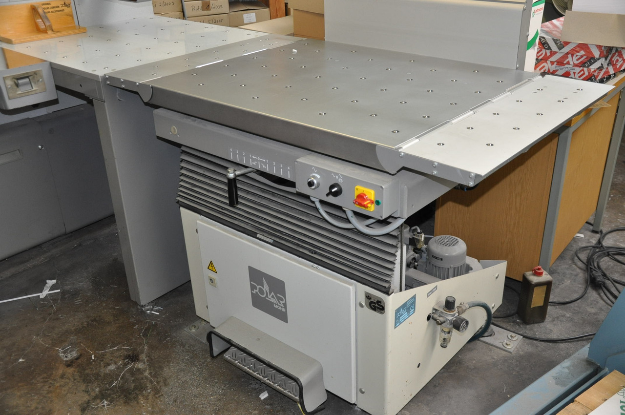 Polar RB-2 half format automatic jogger - Máquina de impresión: foto 1 Polar RB-2 half format automatic jogger - Máquina de impresión: foto 1