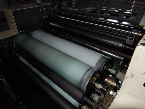 Ryobi 985 CF two-color continuous printing machine - Máquina offset: foto 2 Ryobi 985 CF two-color continuous printing machine - Máquina offset: foto 2