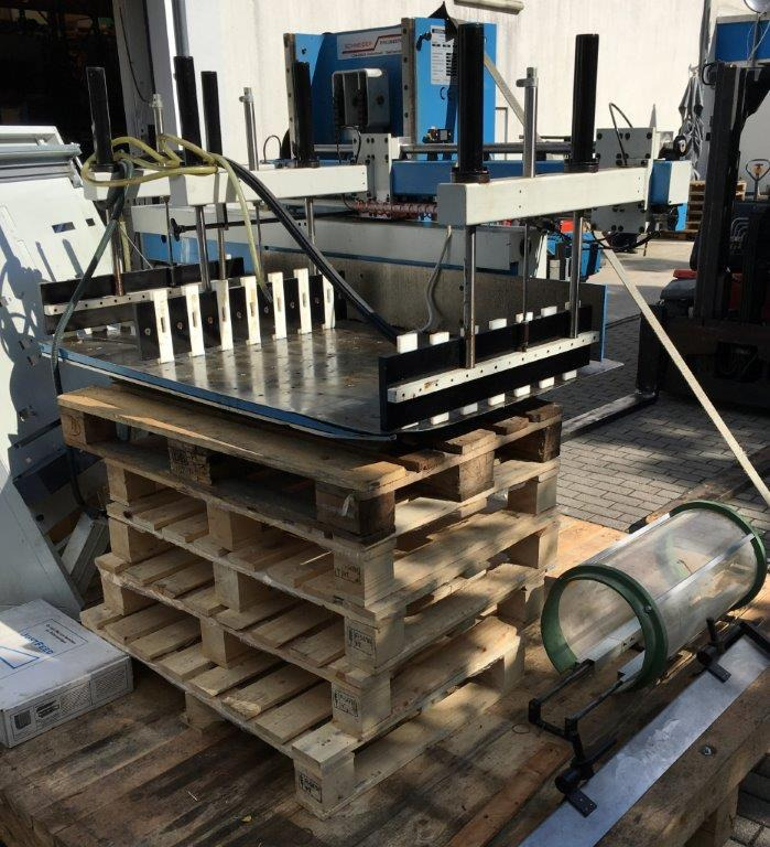 Schneider Enginneering Stacker (Transomat) Model 1058 - Máquina de corte de papel: foto 1 Schneider Enginneering Stacker (Transomat) Model 1058 - Máquina de corte de papel: foto 1