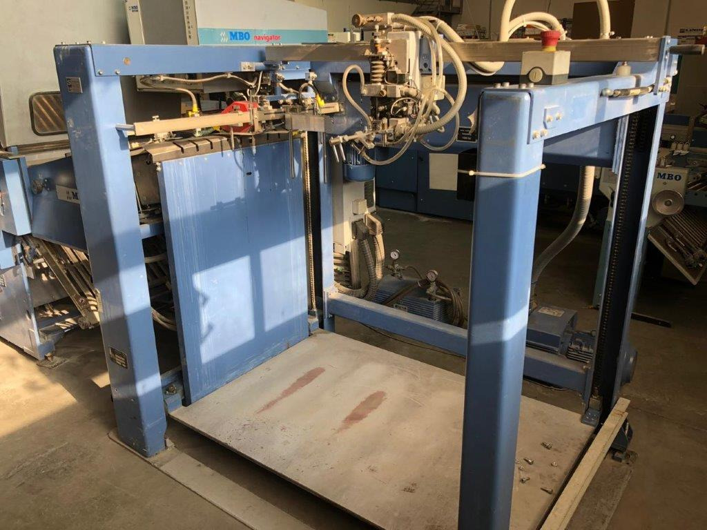 Semi-automatic adjustable combination folding machine MBO K 800.1-SKTL-4-FP from Bj. 2003 - Plegadora de papel: foto 3 Semi-automatic adjustable combination folding machine MBO K 800.1-SKTL-4-FP from Bj. 2003 - Plegadora de papel: foto 3