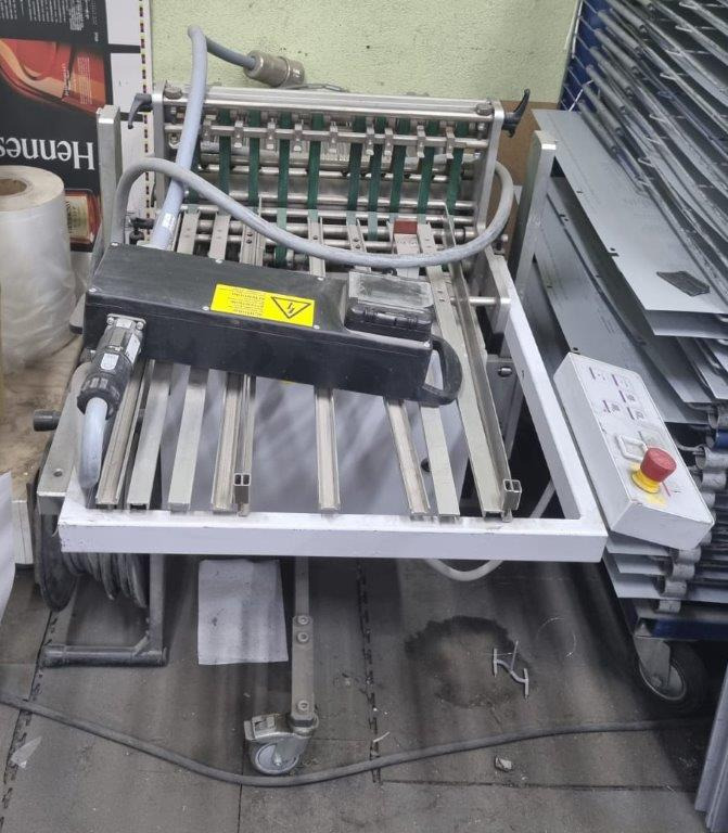 Small sized mobile stack delivery Heidelberg Stahlfolder STA 41 F MKE - Plegadora de papel: foto 2 Small sized mobile stack delivery Heidelberg Stahlfolder STA 41 F MKE - Plegadora de papel: foto 2