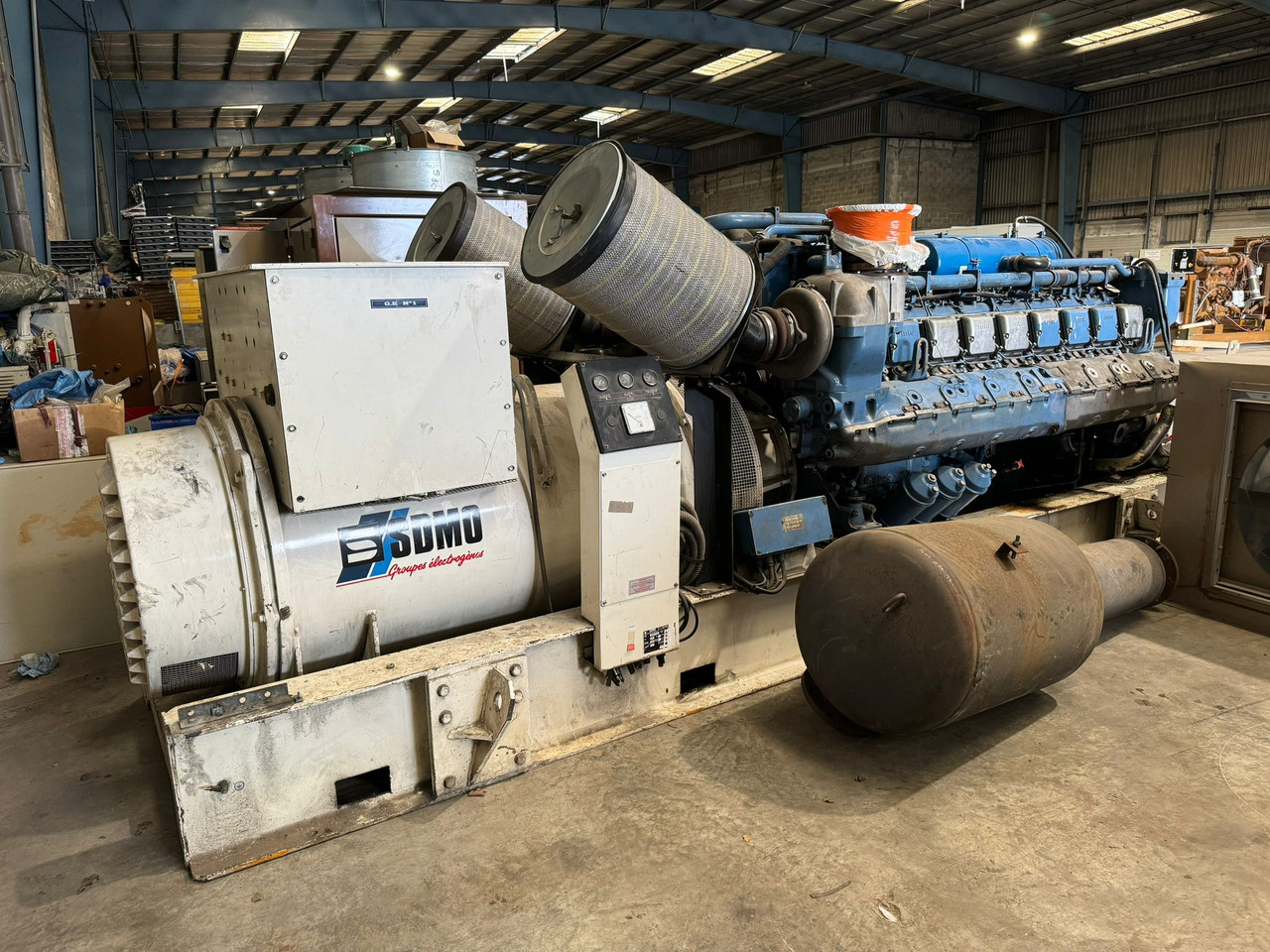 SDMO 2000 kVa MTU16V diesel - Generador industriale: foto 1 SDMO 2000 kVa MTU16V diesel - Generador industriale: foto 1