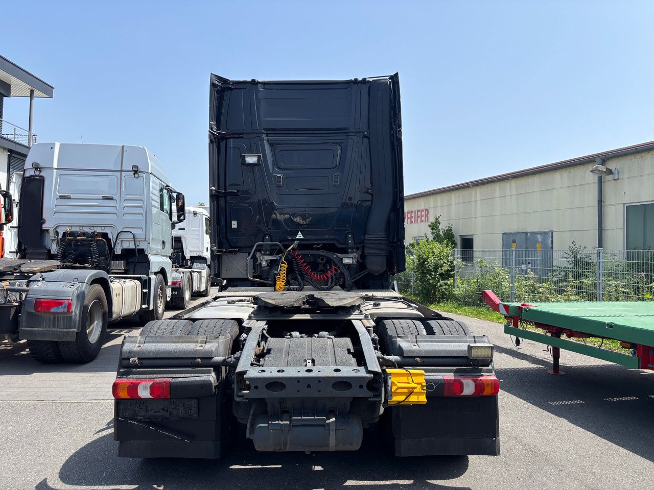 Mercedes-Benz Actros 1852 Giga Space/Alu Felgen/Retarder - Cabeza tractora: foto 5 Mercedes-Benz Actros 1852 Giga Space/Alu Felgen/Retarder - Cabeza tractora: foto 5