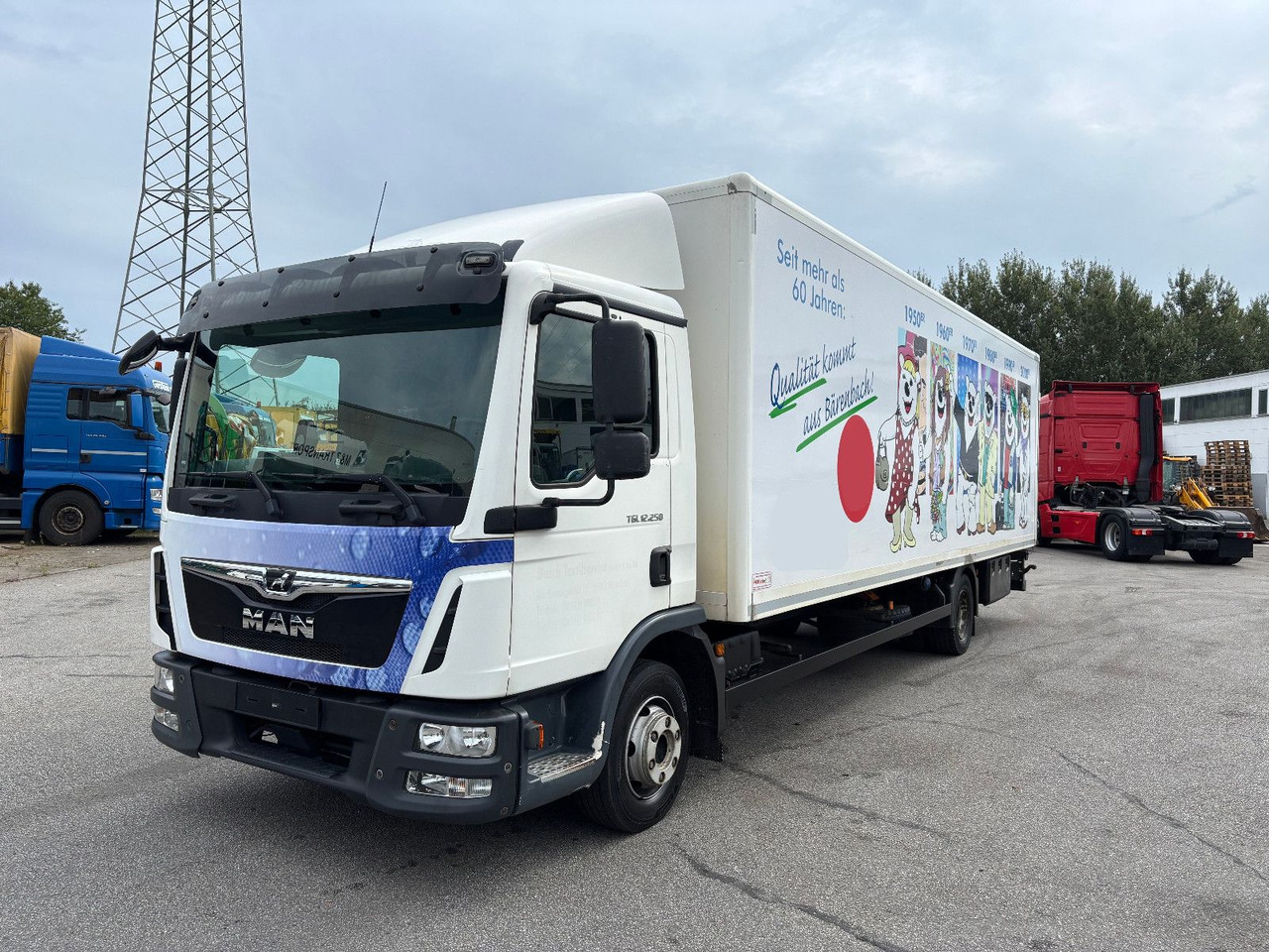 MAN TGL 12.250 LBW/Klima/Standheizung/Bergabfahr - Camión caja cerrada: foto 4 MAN TGL 12.250 LBW/Klima/Standheizung/Bergabfahr - Camión caja cerrada: foto 4