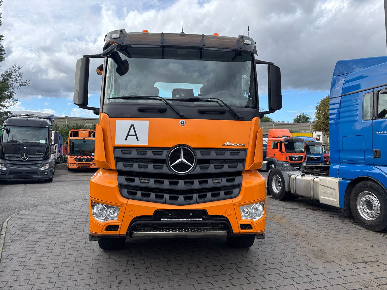 Mercedes-Benz Arocs 2648 6x4/Kempf - Camión volquete: foto 4 Mercedes-Benz Arocs 2648 6x4/Kempf - Camión volquete: foto 4
