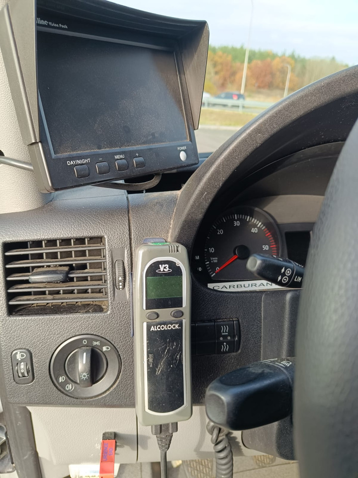 Leasing de VOLKSWAGEN CRAFTER 23 OSOBY KLIMA WEBASTO KAMERA RETARDER HAK EURO5 VOLKSWAGEN CRAFTER 23 OSOBY KLIMA WEBASTO KAMERA RETARDER HAK EURO5: foto 13 Leasing de VOLKSWAGEN CRAFTER 23 OSOBY KLIMA WEBASTO KAMERA RETARDER HAK EURO5 VOLKSWAGEN CRAFTER 23 OSOBY KLIMA WEBASTO KAMERA RETARDER HAK EURO5: foto 13