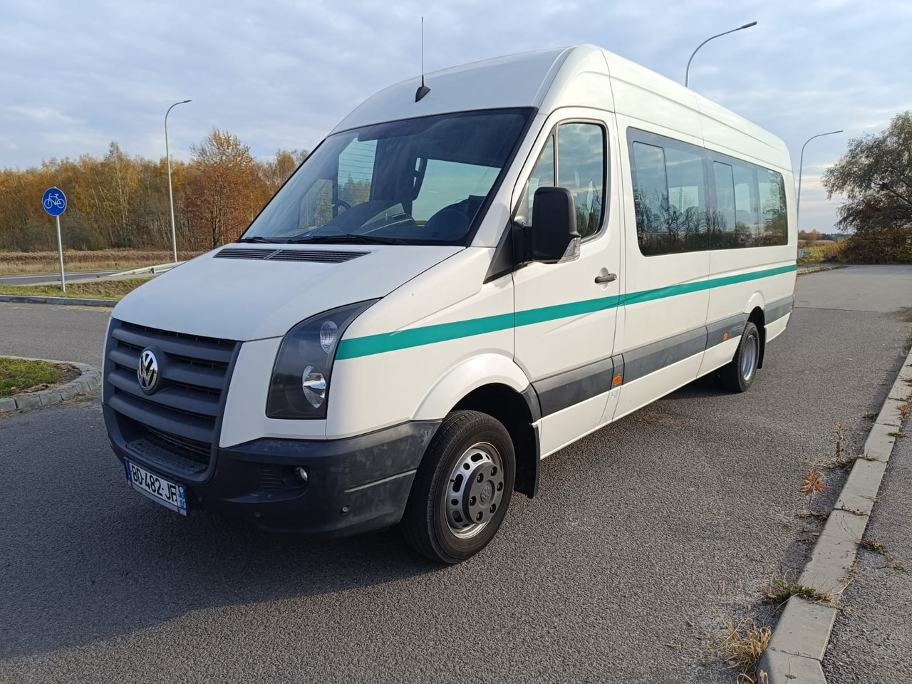 VOLKSWAGEN CRAFTER 23 OSOBY KLIMA WEBASTO KAMERA RETARDER HAK EURO5 - Autocar: foto 3 VOLKSWAGEN CRAFTER 23 OSOBY KLIMA WEBASTO KAMERA RETARDER HAK EURO5 - Autocar: foto 3