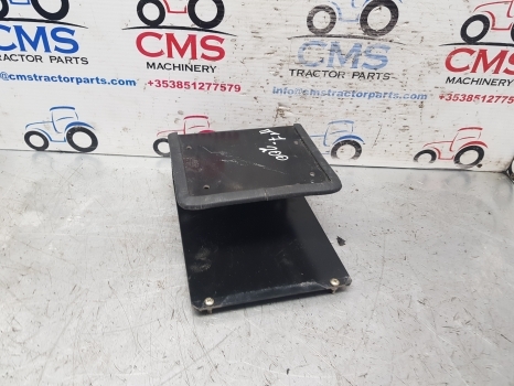 Case Maxxum, Puma New Holland T6, T7.200 Ecu Holding Bracket 87314581, 51622452 - Unidad de control para Tractor: foto 2 Case Maxxum, Puma New Holland T6, T7.200 Ecu Holding Bracket 87314581, 51622452 - Unidad de control para Tractor: foto 2