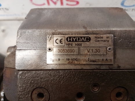 Claas Ares 836, 815, 816, 826 Suspension Controle Valve Parts Only 7700061891 - Suspensión para Tractor: foto 4 Claas Ares 836, 815, 816, 826 Suspension Controle Valve Parts Only 7700061891 - Suspensión para Tractor: foto 4