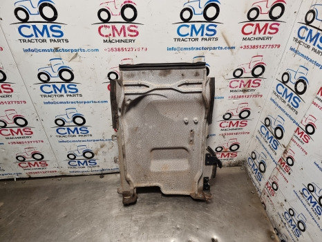 Claas Arion 640, 500, 600, Cab Front Support 2136357, 002163354 - Suspensión de cabina: foto 1 Claas Arion 640, 500, 600, Cab Front Support 2136357, 002163354 - Suspensión de cabina: foto 1