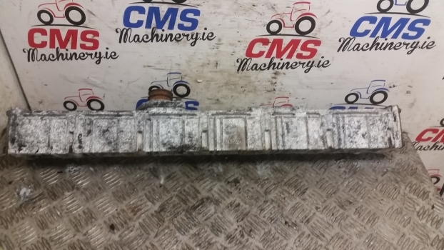 Deutz Agrotron 6.15 Engine Air Intake Manifold 04802283 - Colector de admisión para Tractor: foto 2 Deutz Agrotron 6.15 Engine Air Intake Manifold 04802283 - Colector de admisión para Tractor: foto 2