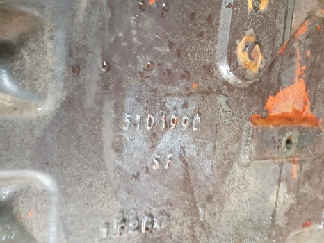 Fiat 1180 Complete Transmission 5101990, 5101992, 5112076, 5106920, 5128673 - Caja de cambios para Tractor: foto 2 Fiat 1180 Complete Transmission 5101990, 5101992, 5112076, 5106920, 5128673 - Caja de cambios para Tractor: foto 2