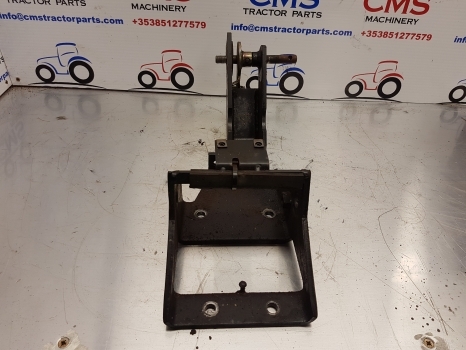 Ford 10 , 30 And Tw Series Brake Pedal Bracket For Super Q E9nn2k113ab - Pedal para Tractor: foto 1 Ford 10 , 30 And Tw Series Brake Pedal Bracket For Super Q E9nn2k113ab - Pedal para Tractor: foto 1