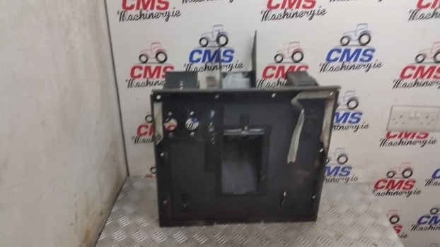 Ford 40 Series Cab Pedal Support Plate, Steering Support 82850738 E9nn3r863ah11m - Pedal para Tractor: foto 2 Ford 40 Series Cab Pedal Support Plate, Steering Support 82850738 E9nn3r863ah11m - Pedal para Tractor: foto 2