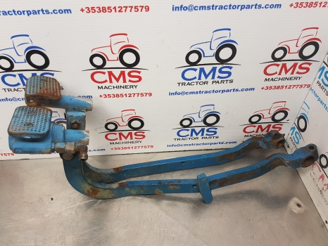 Ford 5000. 6600, 7000 Brake Pedal With Air Brake Cylinder Pair 338020106 - Pedal para Maquinaria agrícola: foto 1 Ford 5000. 6600, 7000 Brake Pedal With Air Brake Cylinder Pair 338020106 - Pedal para Maquinaria agrícola: foto 1