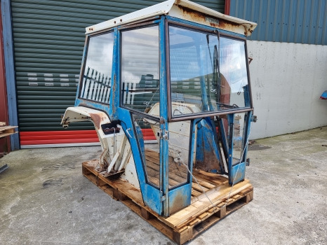 Ford 5600, 6600, 7600, 5000, 6000 Complete Cab, Fritzmeier Cab, Cab No58 - Cabina: foto 1 Ford 5600, 6600, 7600, 5000, 6000 Complete Cab, Fritzmeier Cab, Cab No58 - Cabina: foto 1