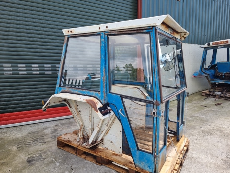 Ford 5600, 6600, 7600, 5000, 6000 Complete Cab, Fritzmeier Cab, Cab No58 - Cabina: foto 3 Ford 5600, 6600, 7600, 5000, 6000 Complete Cab, Fritzmeier Cab, Cab No58 - Cabina: foto 3