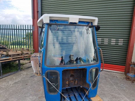 Ford 7810, 7910, 8210, Complete Super Q Cab Series 2, Complete Cab Cab No60 - Cabina: foto 2 Ford 7810, 7910, 8210, Complete Super Q Cab Series 2, Complete Cab Cab No60 - Cabina: foto 2