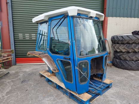 Ford 7810, 7910, 8210, Complete Super Q Cab Series 2, Complete Cab Cab No60 - Cabina: foto 1 Ford 7810, 7910, 8210, Complete Super Q Cab Series 2, Complete Cab Cab No60 - Cabina: foto 1