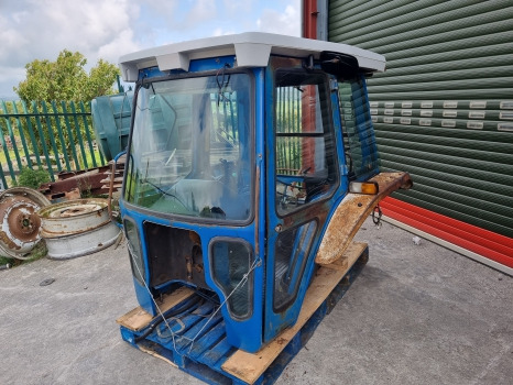 Ford 7810, 7910, 8210, Complete Super Q Cab Series 2, Complete Cab Cab No60 - Cabina: foto 4 Ford 7810, 7910, 8210, Complete Super Q Cab Series 2, Complete Cab Cab No60 - Cabina: foto 4