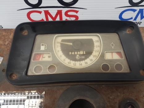 Ford Digger 10 Series, 555 Dashboard, Clock, Instrument Cluster D8nn10849ua - Salpicadero para Maquinaria agrícola: foto 2 Ford Digger 10 Series, 555 Dashboard, Clock, Instrument Cluster D8nn10849ua - Salpicadero para Maquinaria agrícola: foto 2