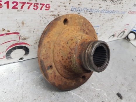 John Deere 6000 Series Zf 6400 Parts Front Axle Input Flange 4475305075, L100159 - Eje delantero para Maquinaria agrícola: foto 2 John Deere 6000 Series Zf 6400 Parts Front Axle Input Flange 4475305075, L100159 - Eje delantero para Maquinaria agrícola: foto 2