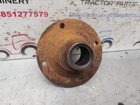 John Deere 6000 Series Zf 6400 Parts Front Axle Input Flange 4475305075, L100159 - Eje delantero para Maquinaria agrícola: foto 1 John Deere 6000 Series Zf 6400 Parts Front Axle Input Flange 4475305075, L100159 - Eje delantero para Maquinaria agrícola: foto 1