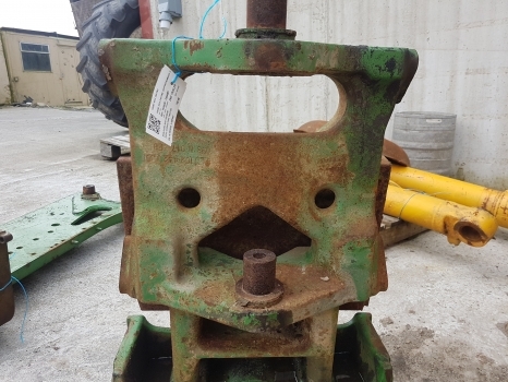 John Deere 6610, 6510 Premuim Front Axle Casting Al102442, L102442 - Eje delantero para Maquinaria agrícola: foto 2 John Deere 6610, 6510 Premuim Front Axle Casting Al102442, L102442 - Eje delantero para Maquinaria agrícola: foto 2